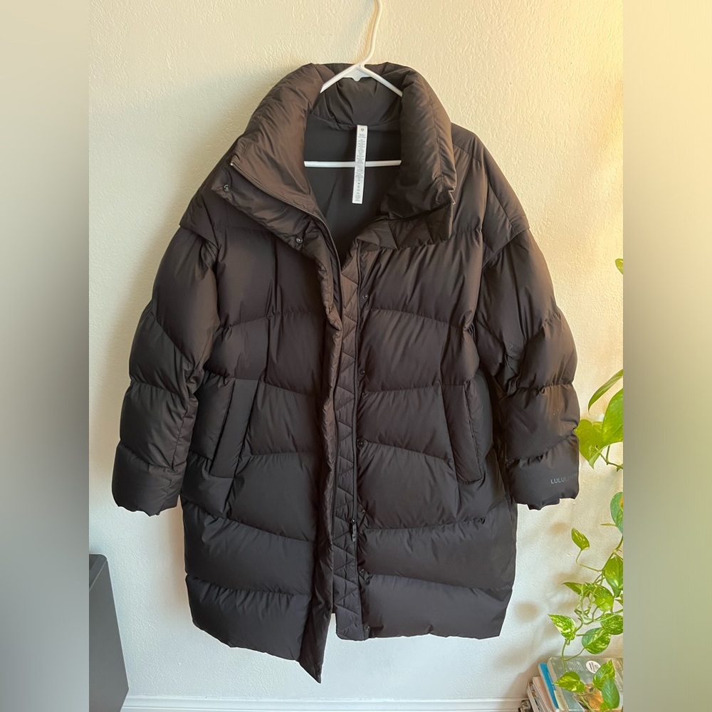 Lululemon down convertible parka puffer jacket/vest, never worn! Fits L-XXL ❄️
